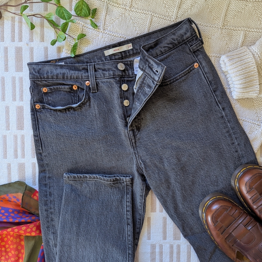 Levi's | Wedgie | Button Fly Washed Denim Jeans